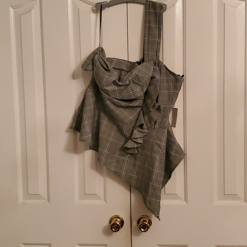 One Shoulder Top Asymmetrical Hem